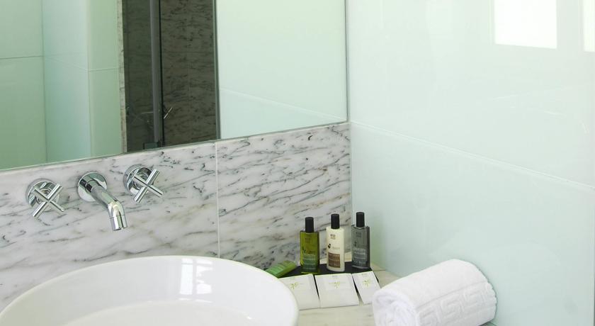 Special Offer - Double or Twin Room with Romantic Package,1274361013:JPEG