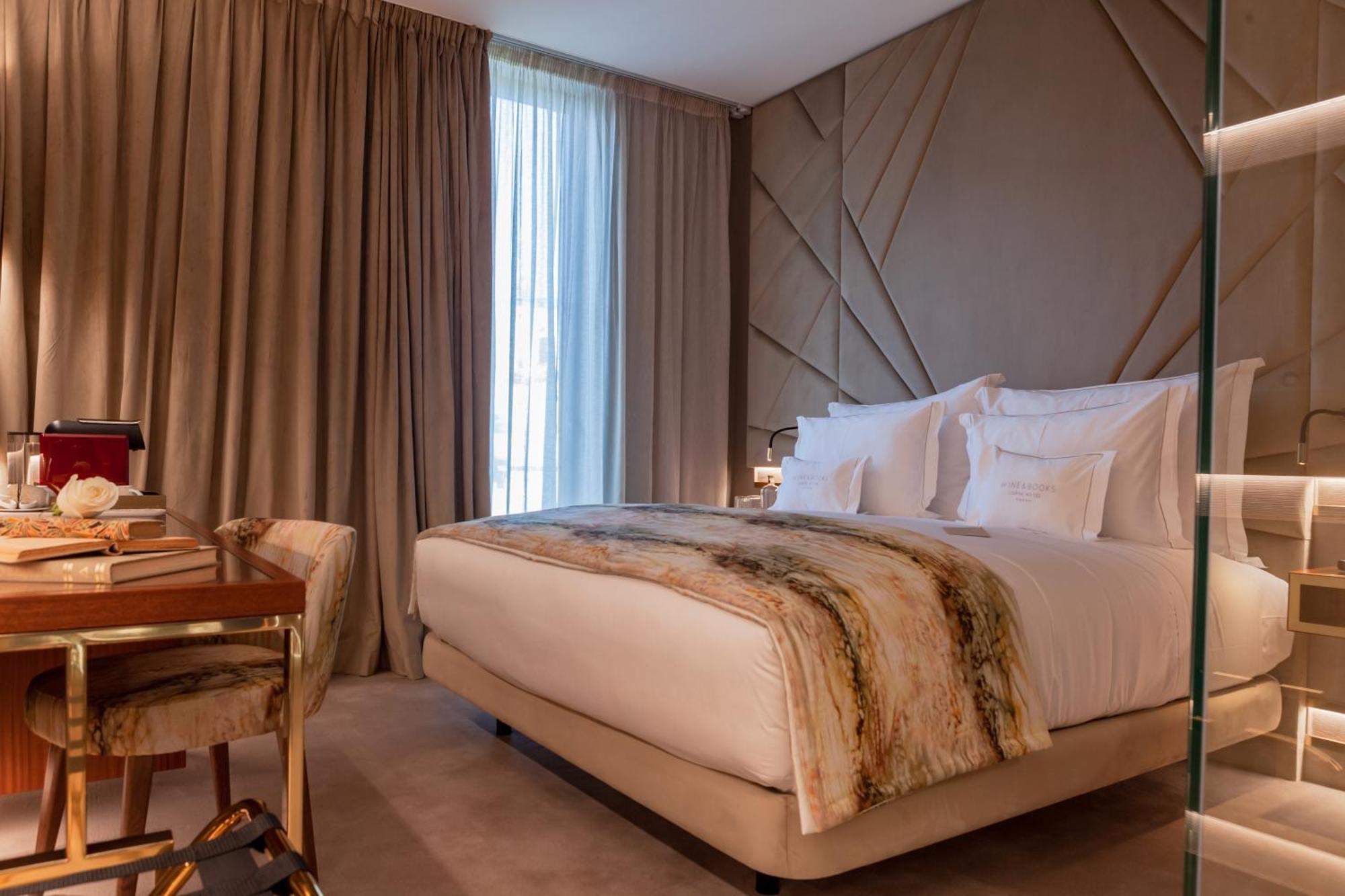 Chambre Lit Queen-size - Accessible aux Personnes à Mobilité Réduite