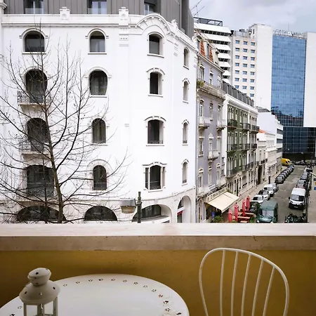 Ey Lisbon GuestHouse-3
